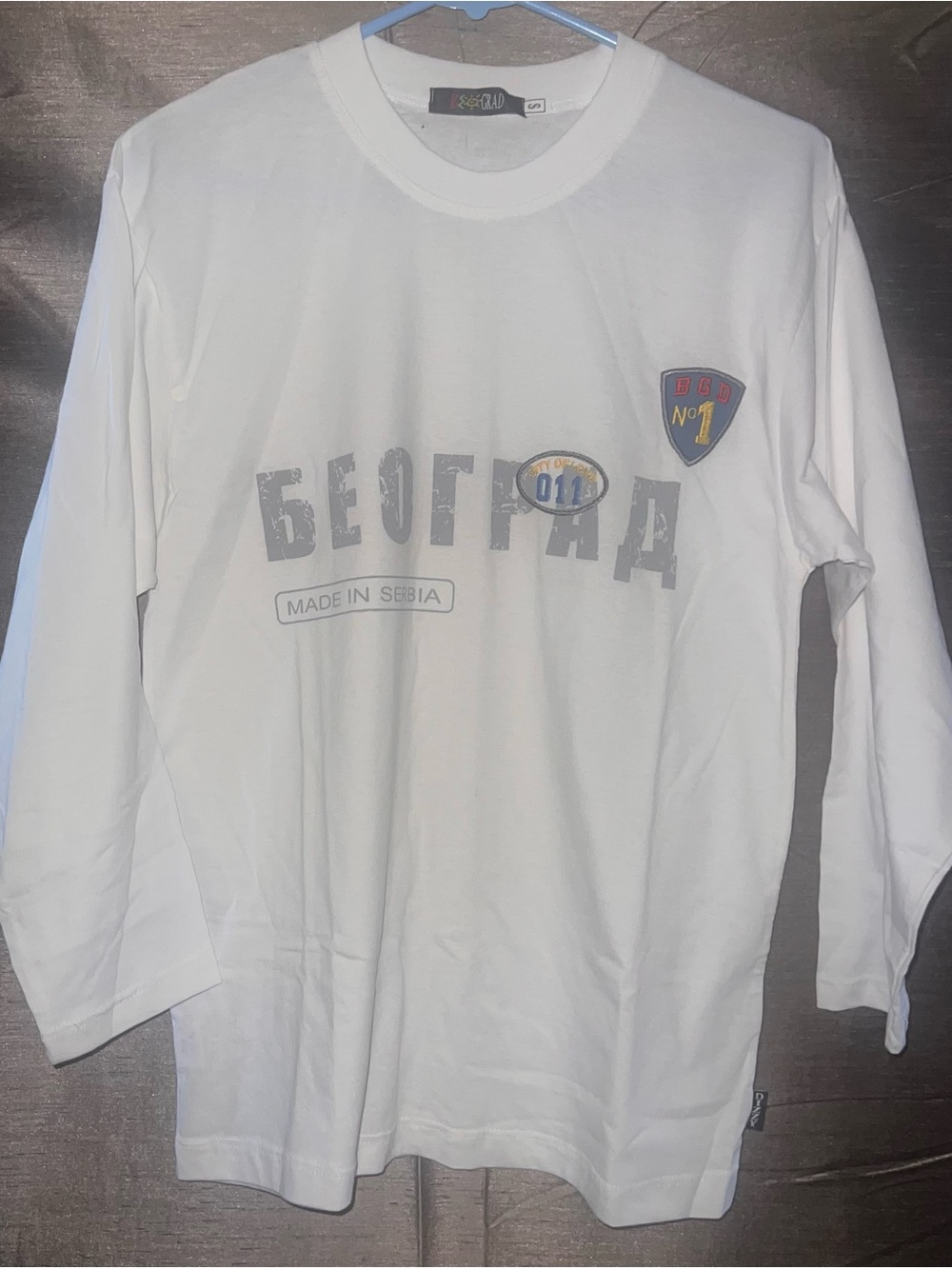 GRAD Belgrade Serbia long Sleeve Graphic Tee White size SMALL